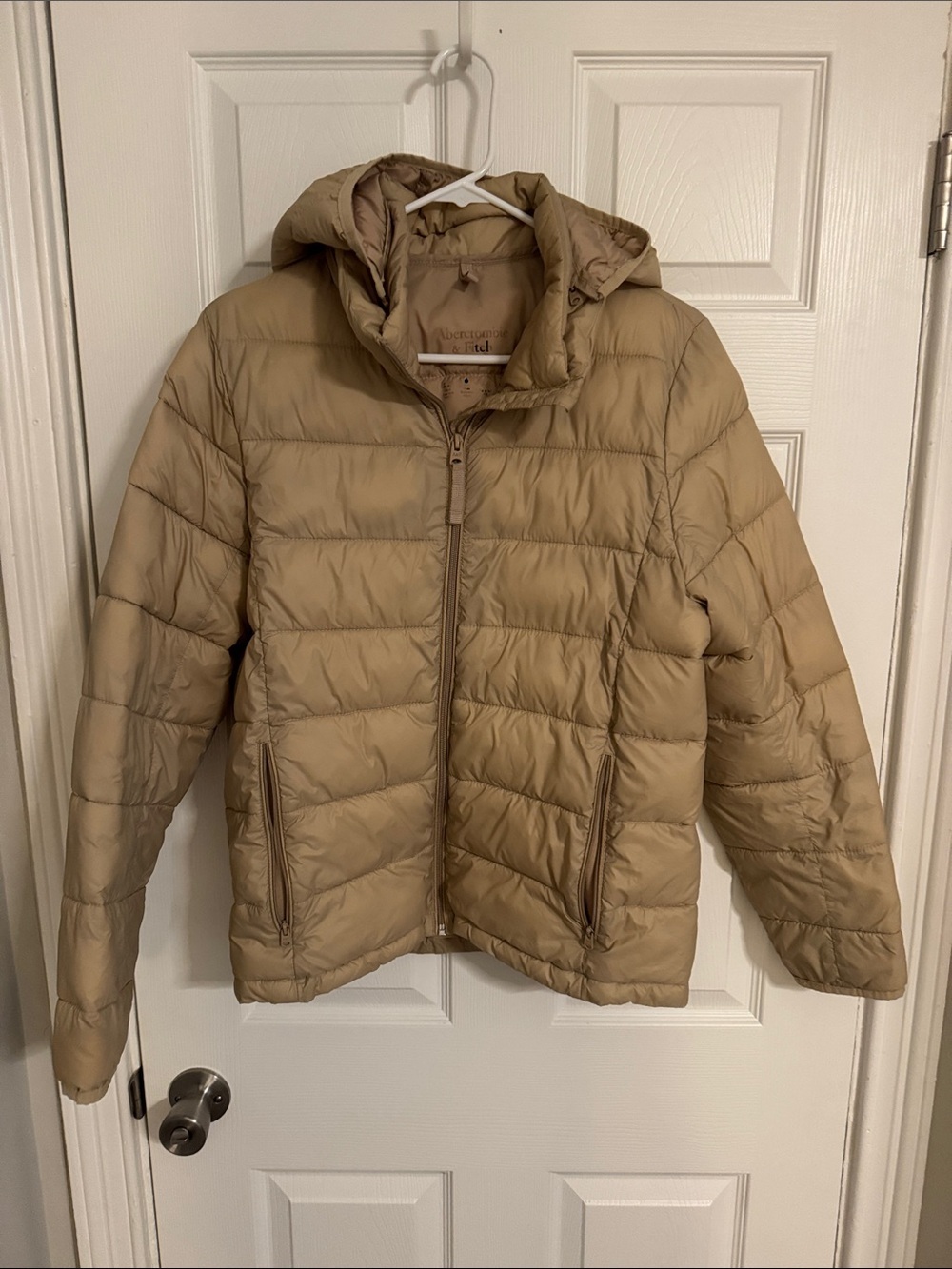 Abercrombie & fitch packable Quilted Hooded Jacket in Camel
